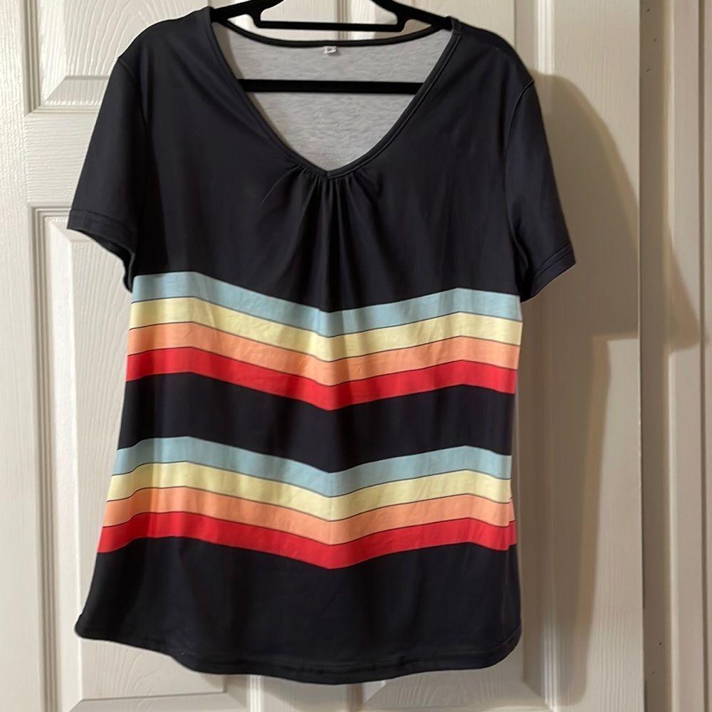 Relaxed fit v neck shirt with‎ rainbow stripes size M